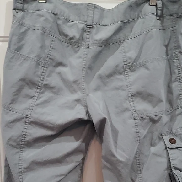 Patagonia Water Girl Women's Gray Capris - Picture 7 of 8